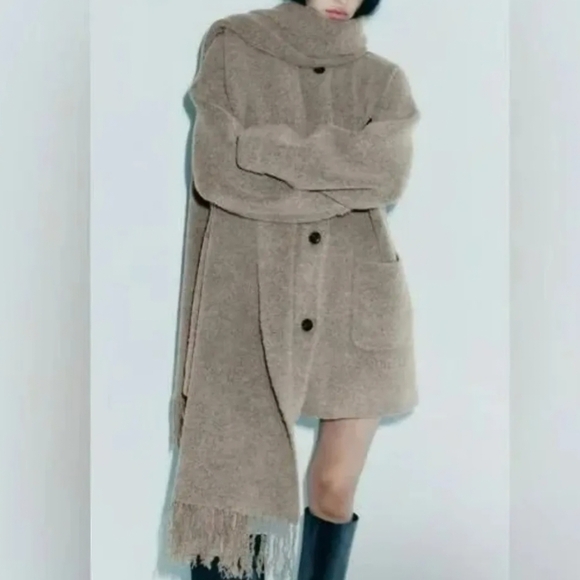 NWTs Commense Sweater Jacket and extra long scarf. - Picture 11 of 12